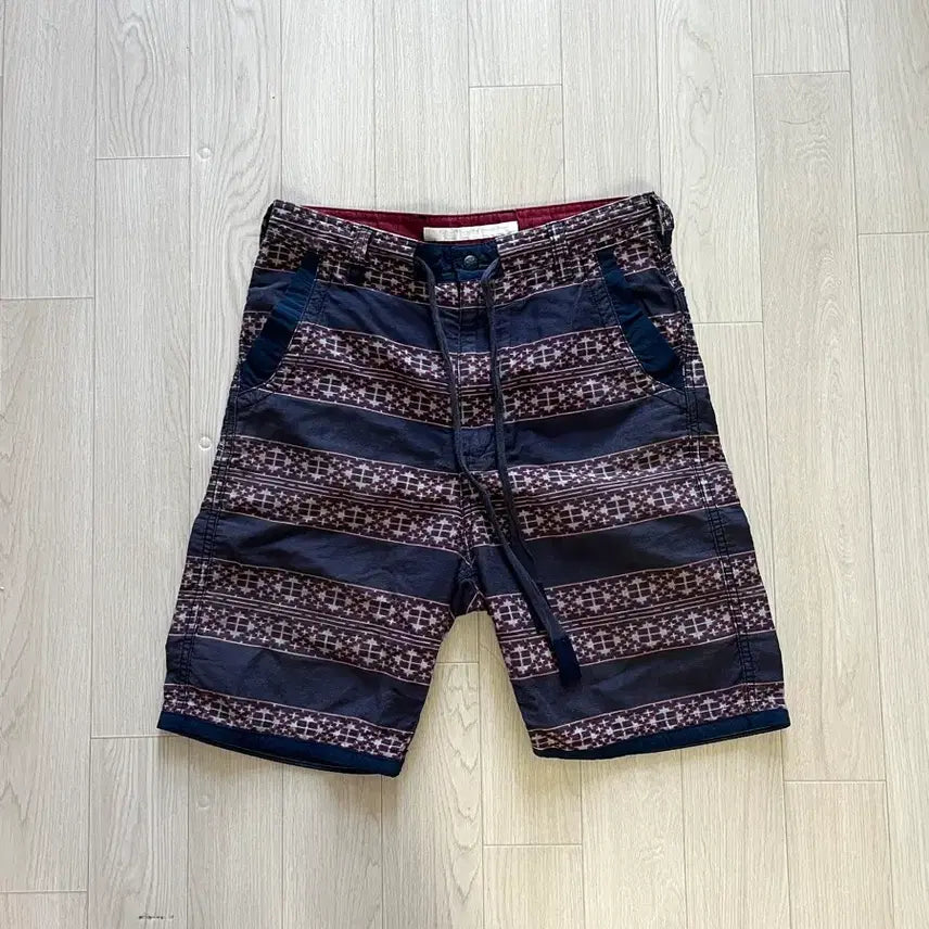 [BUNJANG] White Mountaineering Pattern Shorts Size 0 / 화이트 마운티니어링 패턴 반바지