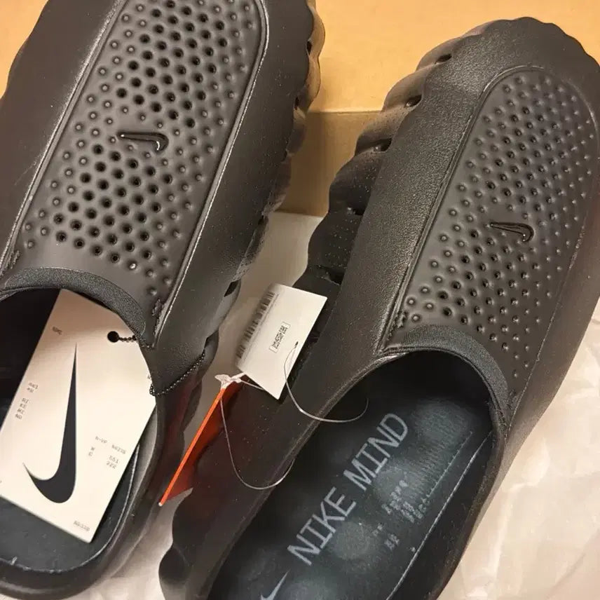 [BUNJANG] Nike Mind 001 All Black Anthracite Shoes / 나이키 마인드 001 올블랙 앤타러사이트 290