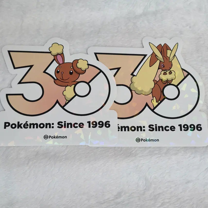 [BUNJANG] Pokemon 30th Anniversary Logo Sticker Ear Ring & Ear Cuff Set / 포켓몬 30주년 기념 로고 스티커 이어롤, 이어롭 판매합니다!