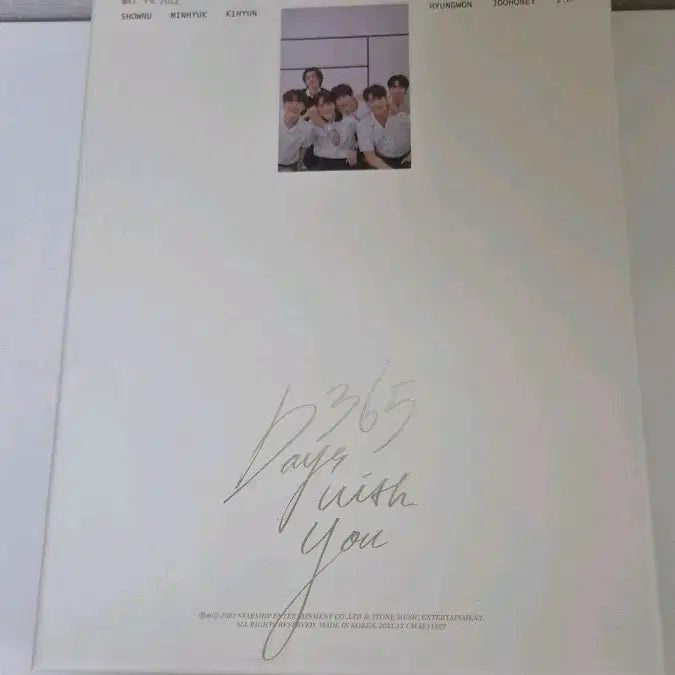 [BUNJANG] Monsta X 2022 Season's Greetings / 몬스타엑스 2022 시즌그리팅