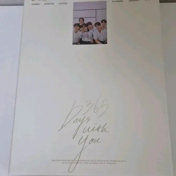 [BUNJANG] Monsta X 2022 Season's Greetings / 몬스타엑스 2022 시즌그리팅