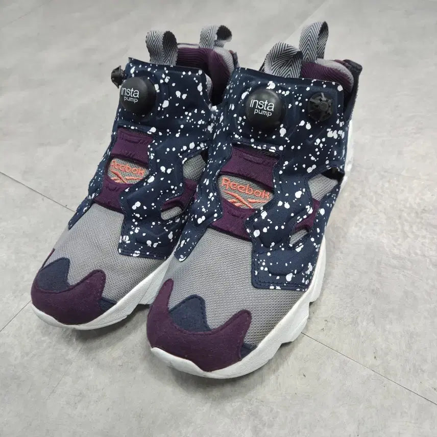 [BUNJANG] Reebok Insta Pump Fury SP Splatter Pack Grey Indigo / 리복 인스타 펌프 퓨리SP스플래터팩그레이인디고240