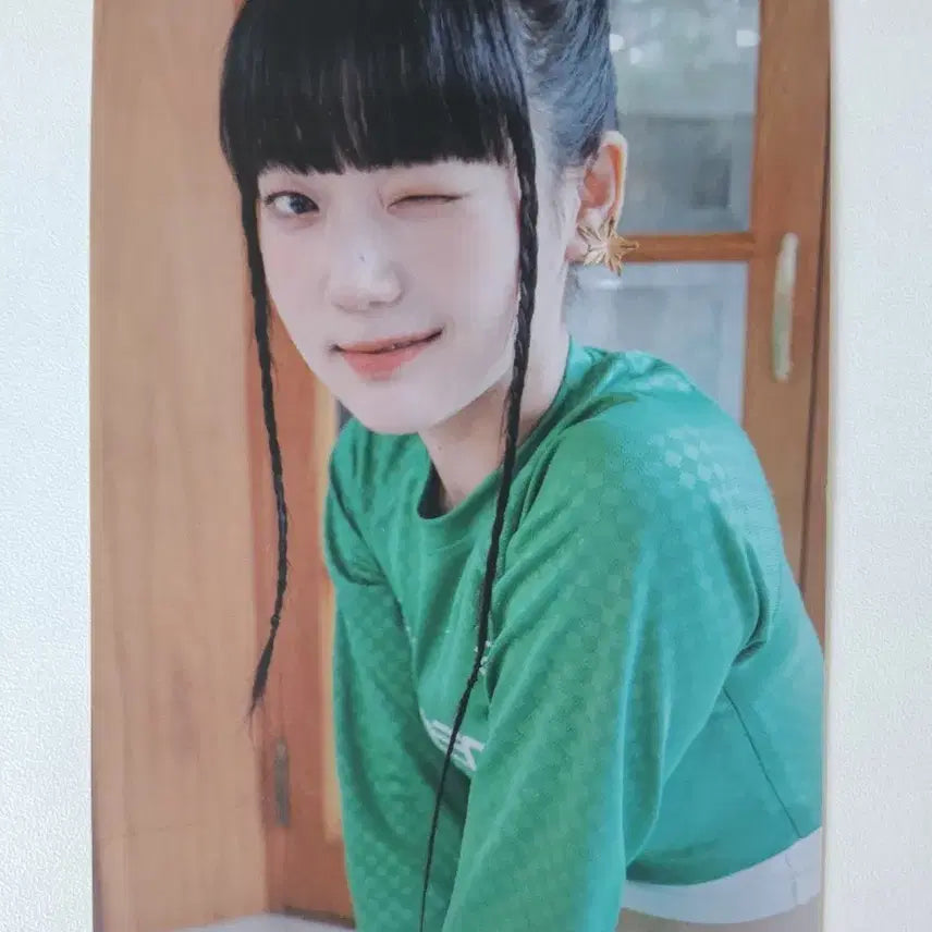 [BUNJANG] tripleS Yeonji Rising Studio Photocard / 트리플에스 서연 라이징 공방 엽서 Rising