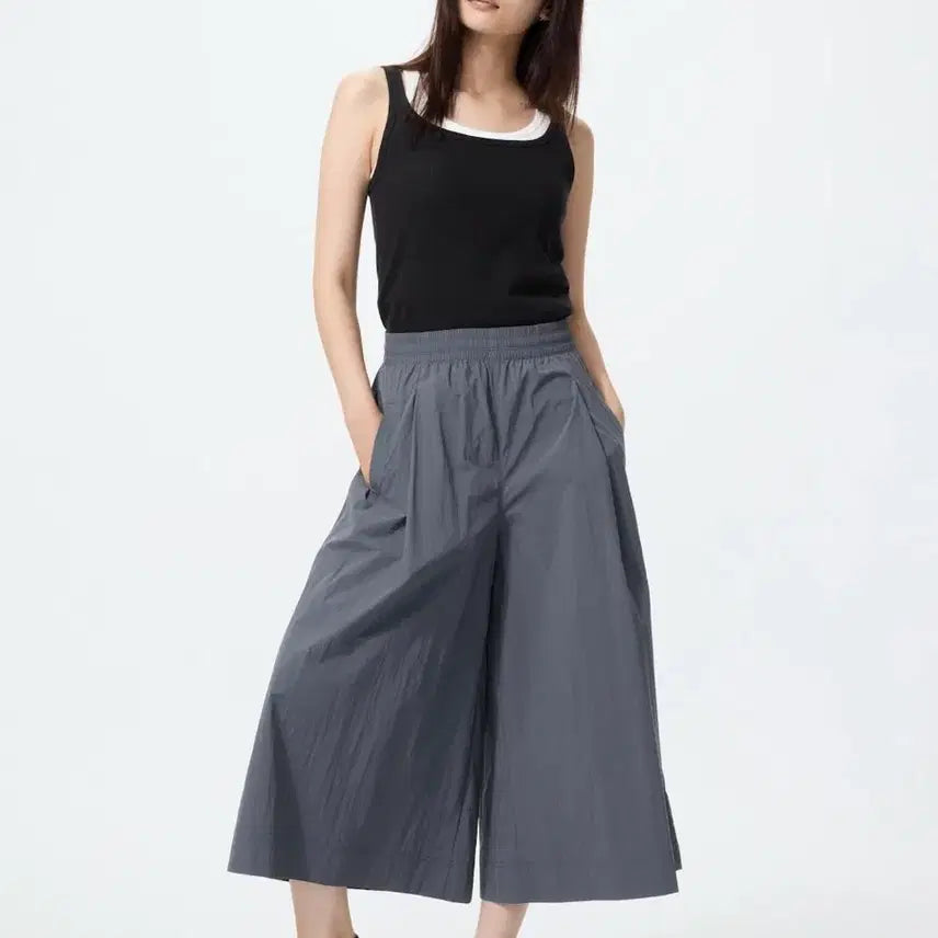 [BUNJANG] Uniqlo Nylon Culottes Dark Grey M / (배송비무료) 유니클로 팬츠 나일론 큐롯 다크그레이 M