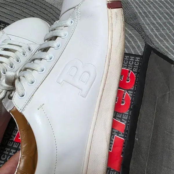 [BUNJANG] Bally Asher Sneakers Leather White / 발리 스니커즈 260