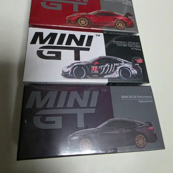 [BUNJANG] Minini GT Porsche 911 GT3 R (Guard Red, No. 77) & BMW M4 M-Performance (Daytona Violet) Bundle Set / 미니지티 포르쉐 2종, m4 총 3종 일괄판매