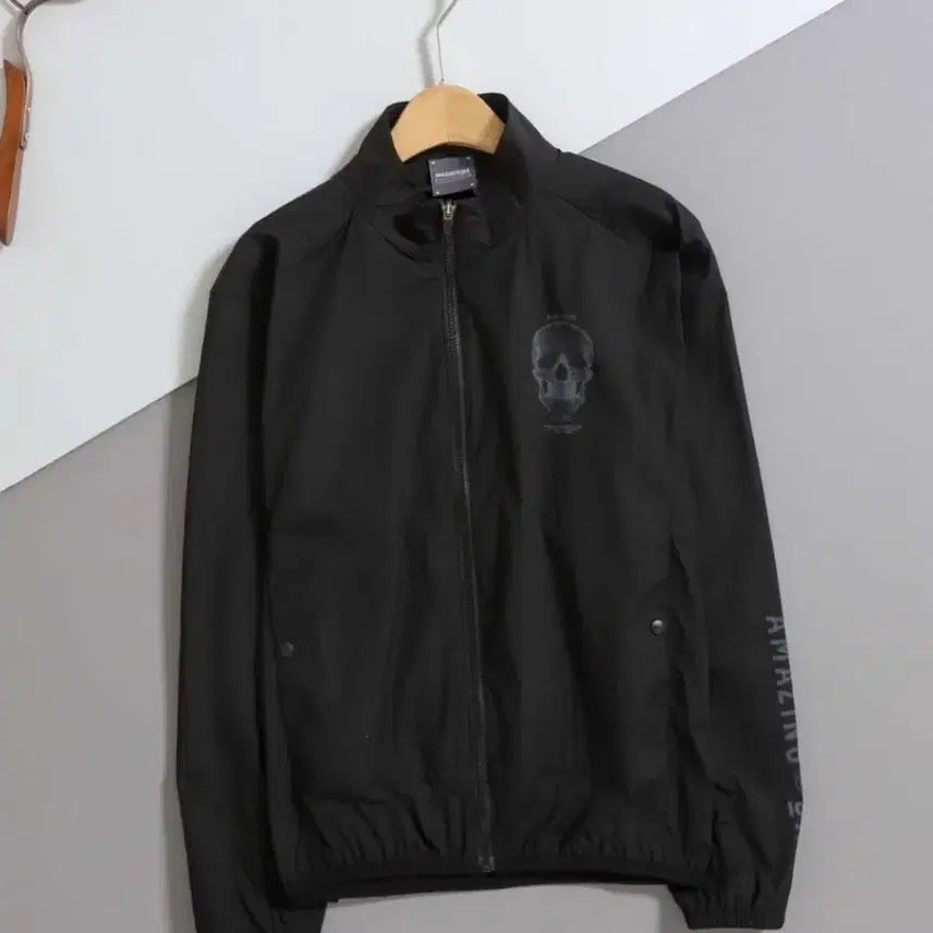 [BUNJANG] Amazing Creek Golf Windbreaker Jacket Black / 어메이징크리 골프 바람막이 자켓 블랙 (새상품)