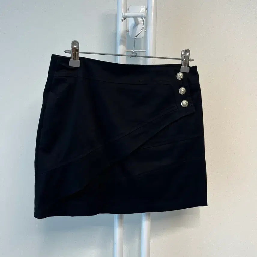 [BUNJANG] Chix Label Gold Button Skirt / 칙스라벨 금장 버튼 스커트