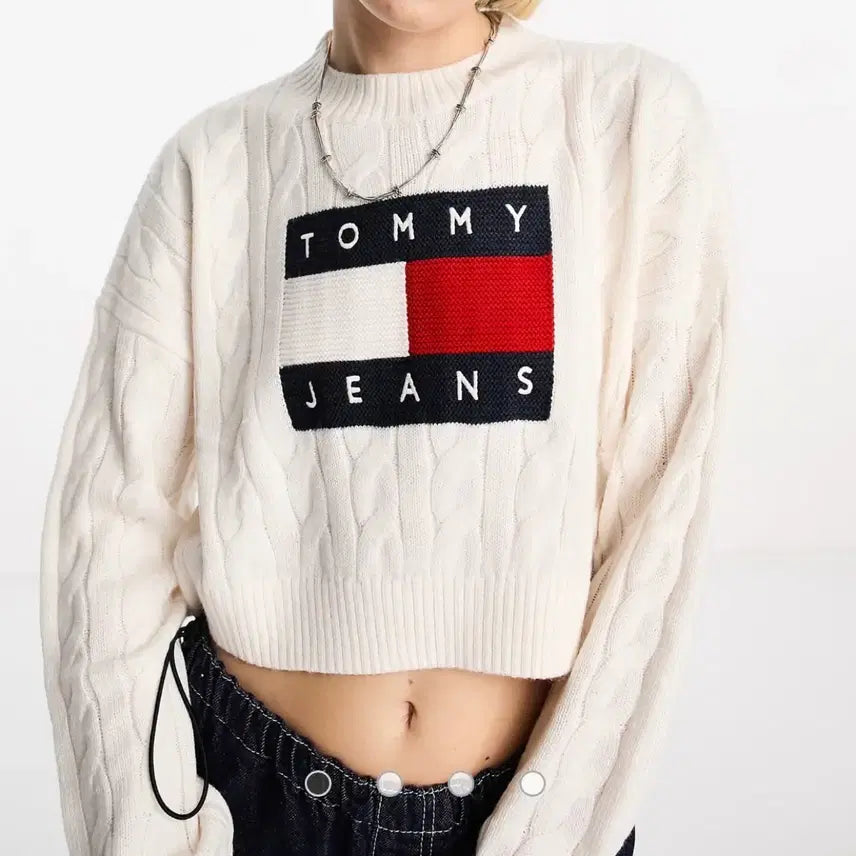 [BUNJANG] Tommy Hilfiger Flag Cable Crop Knit Sweater / 타미힐피거 플래그 케이블 크롭 니트 스웨터