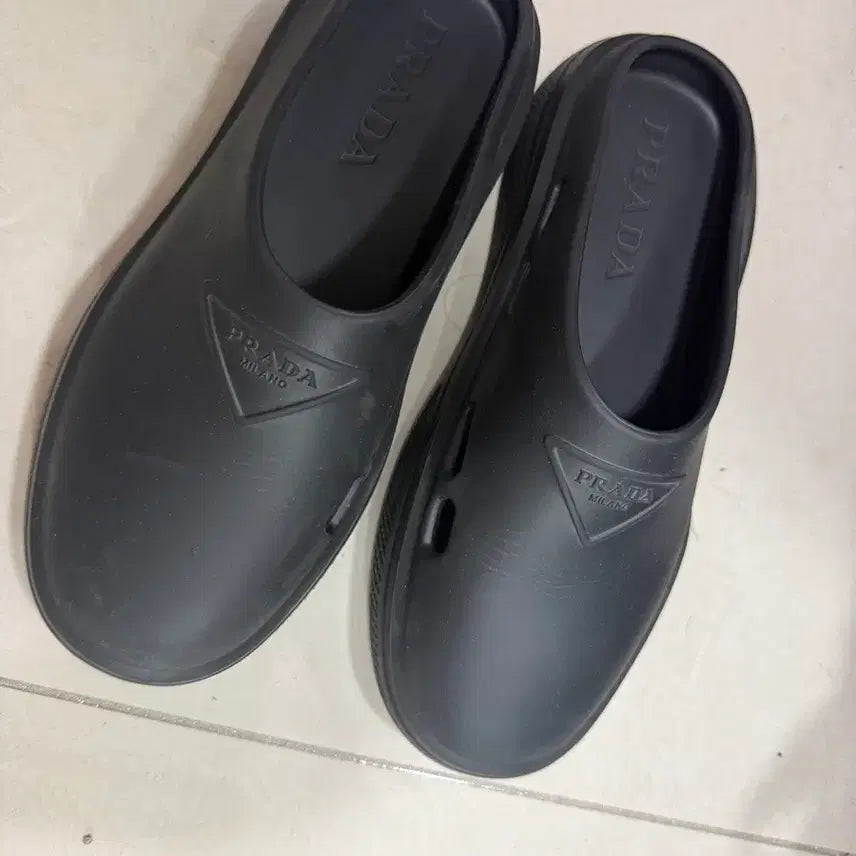 [BUNJANG] Prada Mule Slippers Black / 프라다 뮬 슬리퍼 블랙