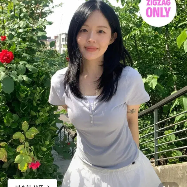 [BUNJANG] Letterfrommoon Letter Buttons Heart Neck Short Sleeve T-Shirt / 레터프롬문 레터즈 버튼 하트넥 반팔 티셔츠