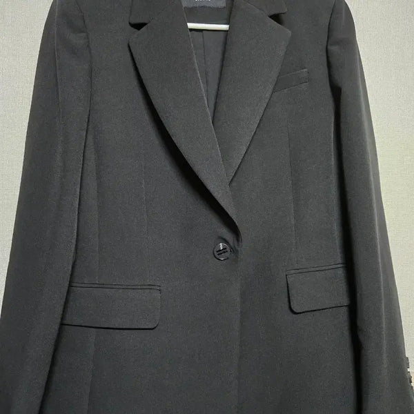 [BUNJANG] Andi Atelier Black Single Button Women's Jacket / 앤디아틀리에 블랙 싱글 버튼 여성 자켓
