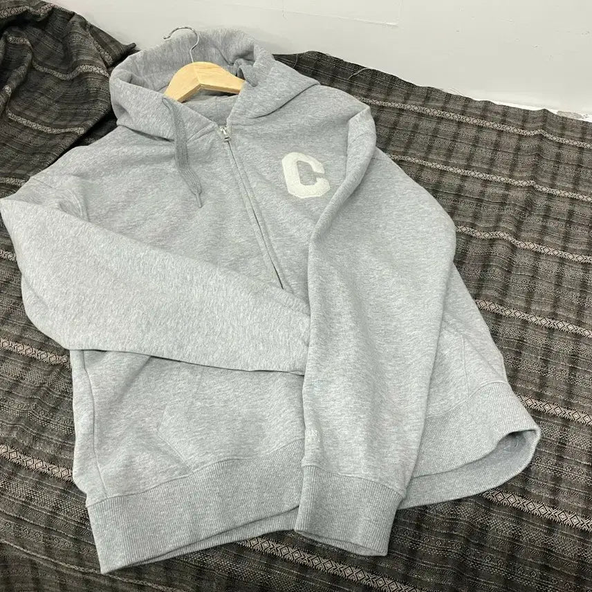 [BUNJANG] Covernat C Logo Hooded Zip-Up Gray / 커버낫 C로고 후드집업 그레이