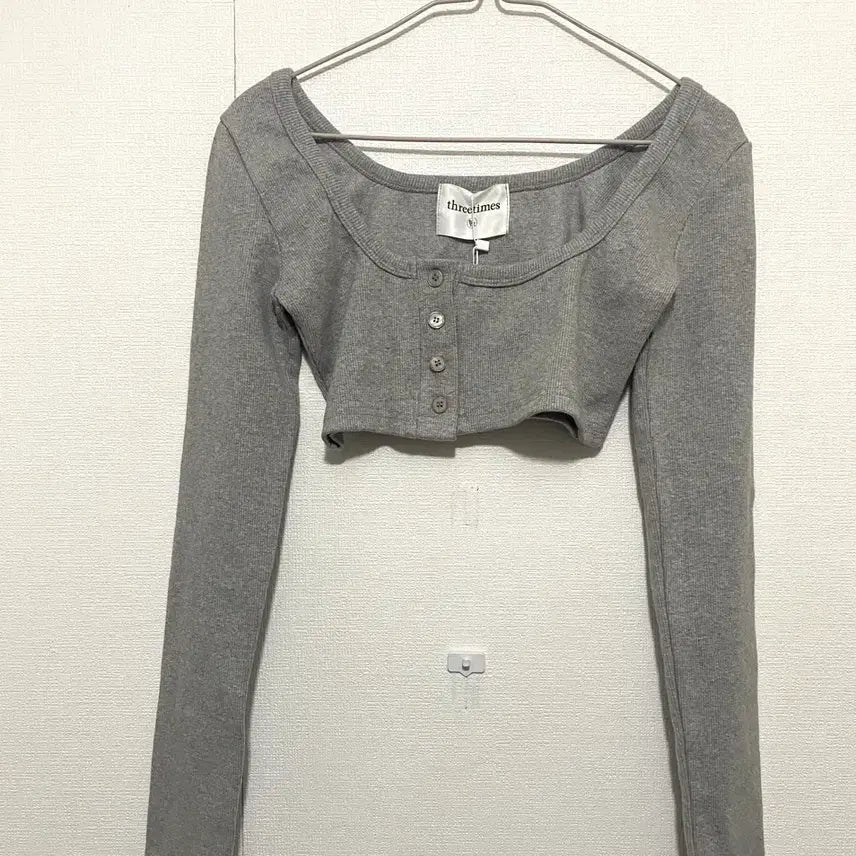 [BUNJANG] 3Times Crop Long Sleeve Knit (Free Size) / 쓰리타임즈 크롭 긴팔 니트 새제품