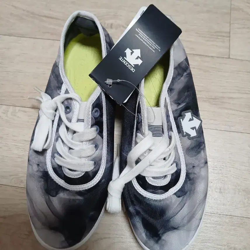 [BUNJANG] Descente Summer Loafers / 데상트 여름 단화 220