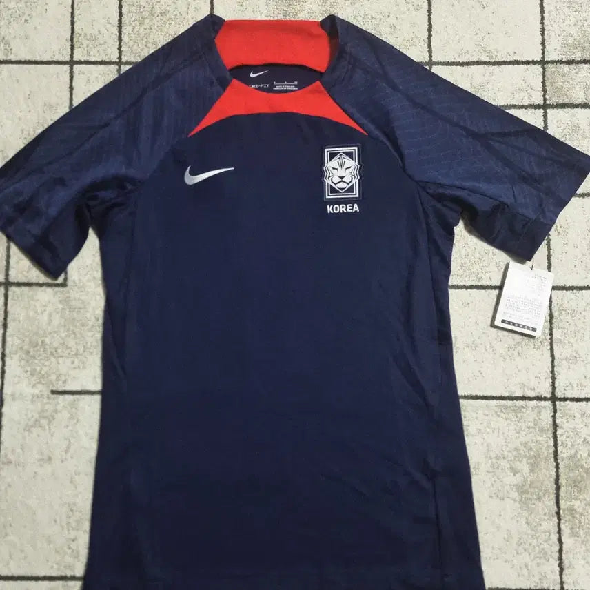 [BUNJANG] 2022-24 National Team Women's Training Top - Size S / 22-24 국대 국가대표 우먼스 트레이닝탑 사이즈 S