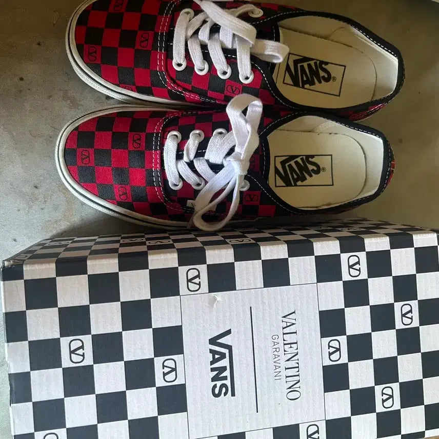 [BUNJANG] Vans x Valentino Checkerboard Authentic Sneakers (Size 235) / 반스 X 발렌티노 체커보드 스니커즈 235사이즈
