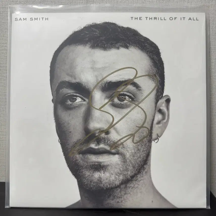 [BUNJANG] Sam Smith "The Thrill Of It All" LP Autographed Vinyl / 샘스미스 친필 사인 싸인 lp 판매