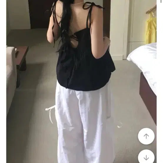 [BUNJANG] Sleeveless Blouse / 나시 블라우스