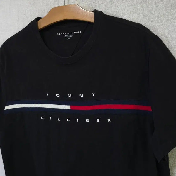 [BUNJANG] Tommy Hilfiger Men's Big Flag Stripe Logo Black Short Sleeve T-Shirt - Size 100 / 상태최상) 타미힐피거 빅 플래그 스트라이프 로고 블랙 반팔 티셔츠 토미 힐피거 여름 티 100