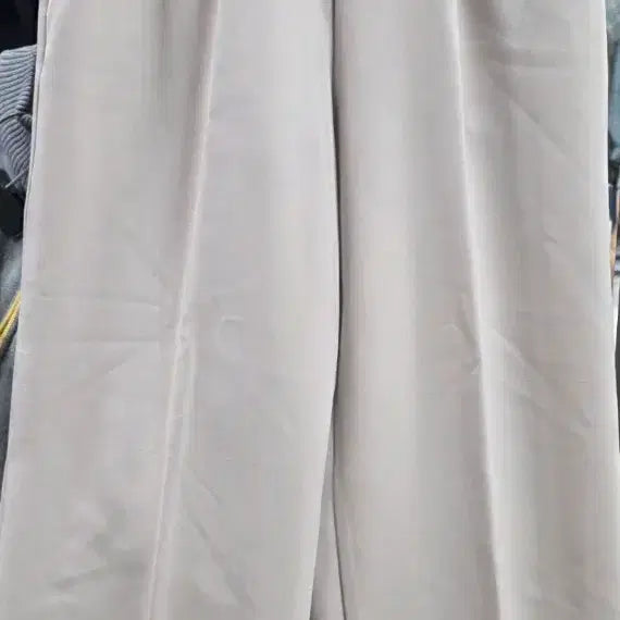 [BUNJANG] Beige Wide Slacks Wide Leg Pants Beige Length 97cm / 26.M.베이지색 와이드 슬랙스.길이97cm.  여