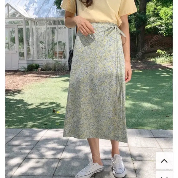 [BUNJANG] Underbee Flower Wrap Skirt Free Size / 언더비랩스커트 프리