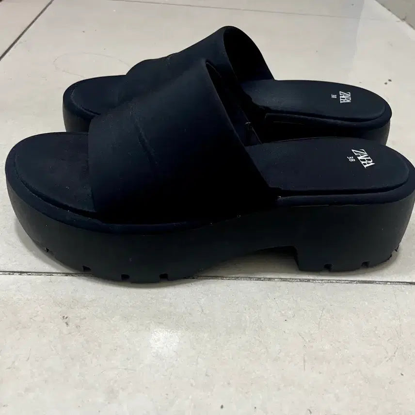 [BUNJANG] Zara Platform Wedge Sandals / 자라 플랫폼 통굽 샌들 슬리퍼 38