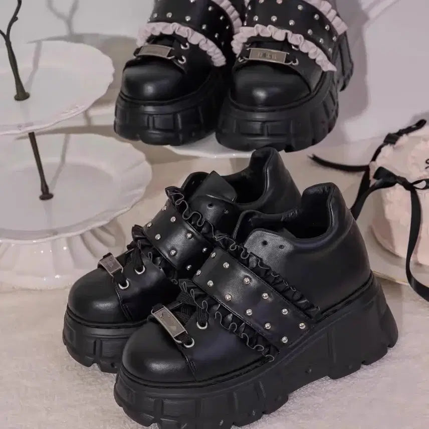 [BUNJANG] PIUM Frill Belt Volume Sneakers - Black / pium 프릴 벨트 볼륨 스니커즈 블랙 피움 스나계 걸리계 지뢰계 양산형 리즈리사 운동화 통굽