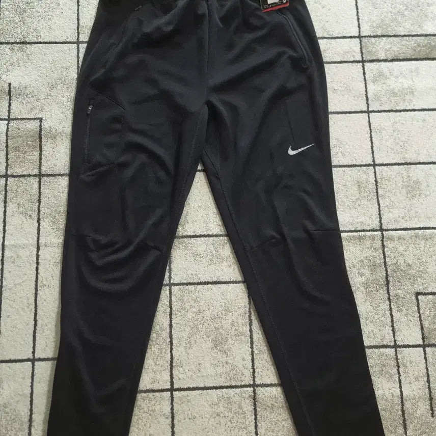 [BUNJANG] Nike Dri-FIT Running Jogger Pants Black / [새상품]나이키 드라이핏 러닝 런닝 긴바지 조거팬츠 블랙 사이즈 L