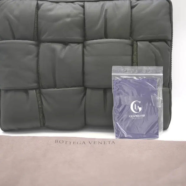 [BUNJANG] Bottega Veneta Padded Cassette Bag Deep Khaki/Olive / [S급] 보테가 베네타 패디드 카세트 백 (GLA 정품 감정 완료)