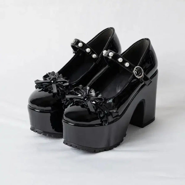 [BUNJANG] Pium Lace Frill Enamel Platform Pumps / pium 레이스 프릴 에나멜 펌프스 블랙 피움 스나계 걸리계 지뢰계 양산형 리즈리사 구두 통굽