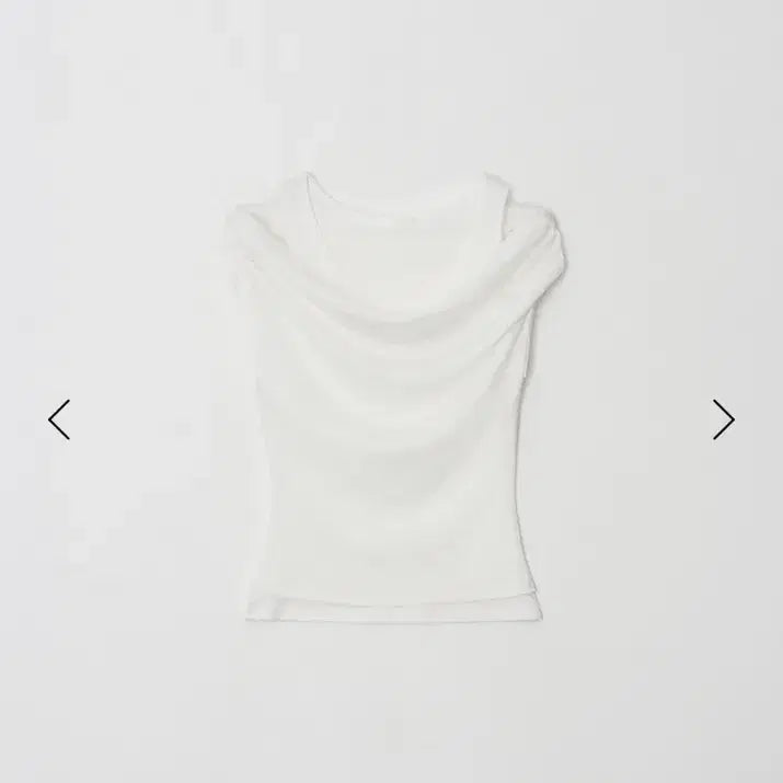 [BUNJANG] TheWish Liz Lodge Layered Short-Sleeve T-Shirt / 더위시 리즈 로지 레이어드 반팔티