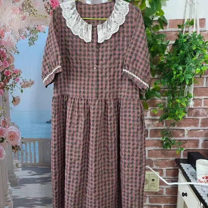[BUNJANG] Check Pattern Midi Dress with Lace Collar / 체크 반팔 원피스
