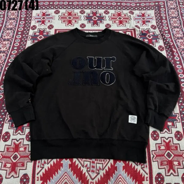 [BUNJANG] BEAKER Black "our jino" Lettering Sweatshirt / BEAKER 맨투맨 블랙