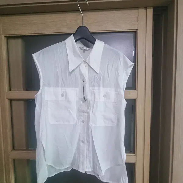 [BUNJANG] Moussy Sleeveless Blouse / moussy 민소매 브라우스free