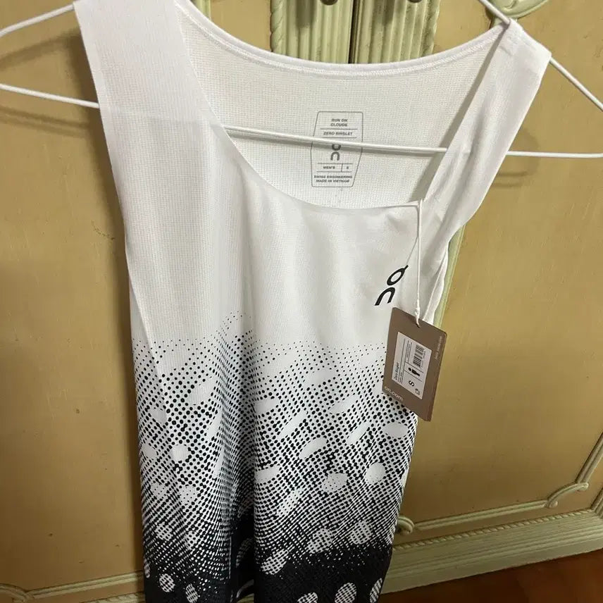 [BUNJANG] On Running Zero Singlet S / 온러닝 제로 싱글렛 s