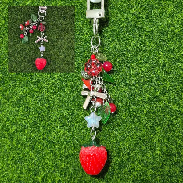 [BUNJANG] Fruit Series Strawberry Charm / 과일시리즈 딸기키링
