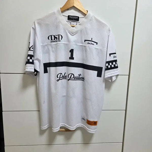 [BUNJANG] Deokdive Mesh V-Neck Short Sleeve T-Shirt / 덕다이브 메쉬 브이넥 반팔티