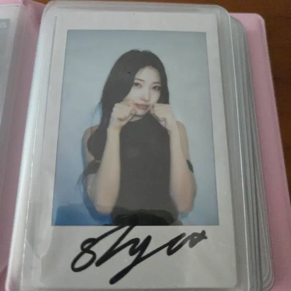 [BUNJANG] EVERGLOW Sihyeon Polaroid Photocard / 에버글로우 시현 폴라 양도해요