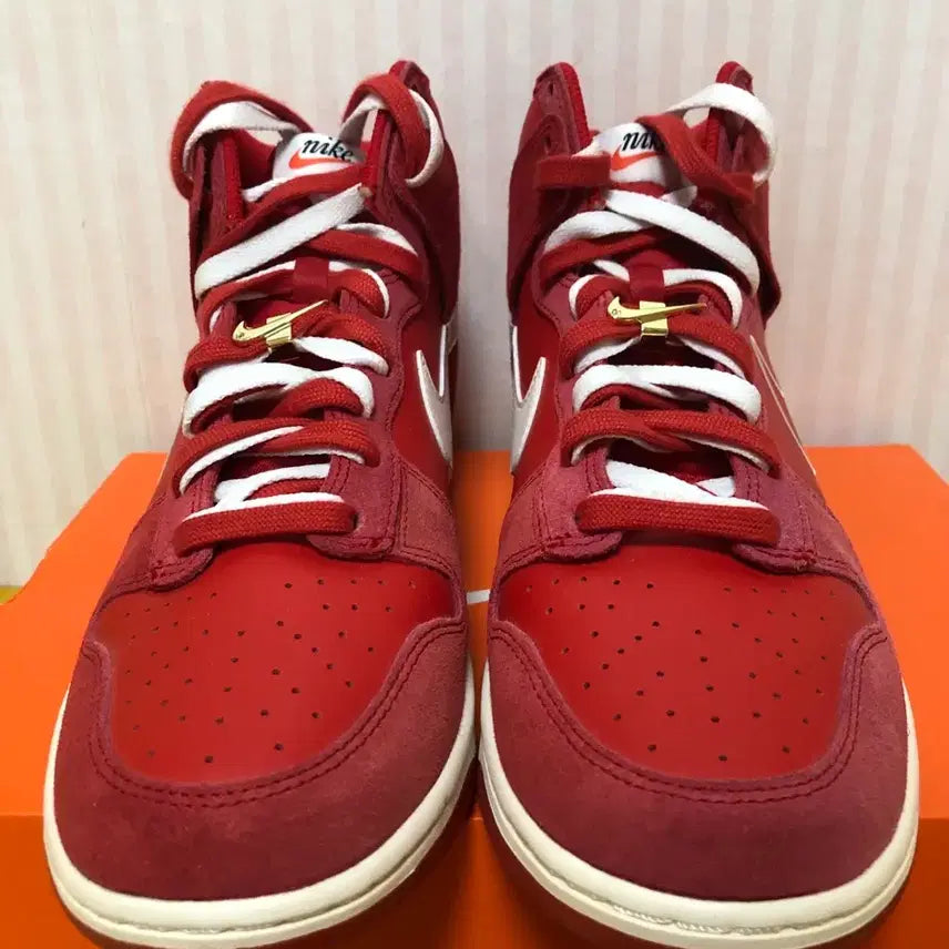 [BUNJANG] Nike Dunk High SE First Use University Red (285) / [285] 나이키 덩크 하이 SE 퍼스트 유즈 유니버시티 레드