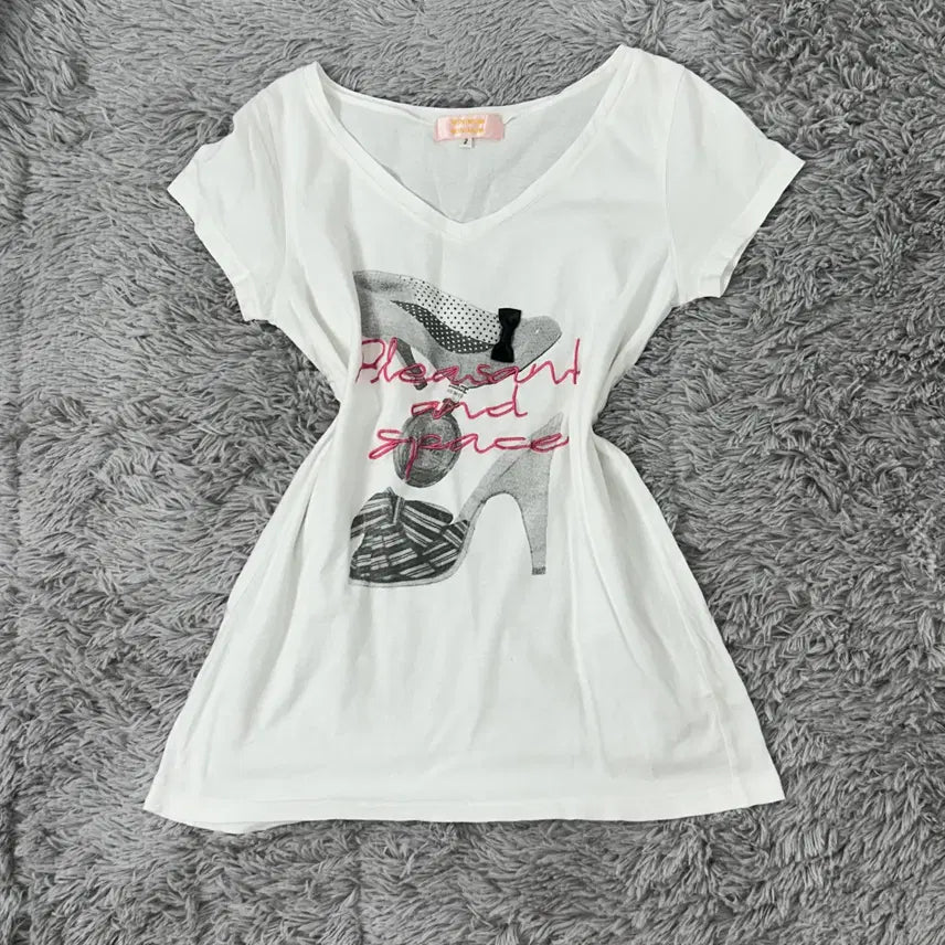 [BUNJANG] Ribbon Shoes Slim Fit Short Sleeve Top / 리본 슈즈 슬림핏 로걀 반팔 히메갸루 히메카지
