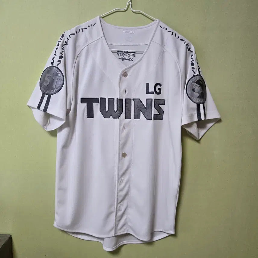 [BUNJANG] LG Twins Hong Chang-gi Player Uniform / LG트윈스 홍창기 플레이어유니폼 판매합니다