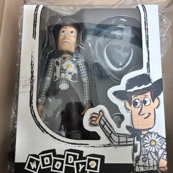 [BUNJANG] PEACEMINUSONE x Toy Story The First Toy Woody Action Figure / 피스마이너스원x 토이스토리 더퍼스트팬 우디 액션피규어