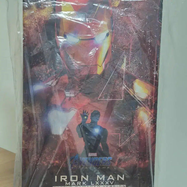 [BUNJANG] Hot Toys Iron Man Mark 85 Battle Damaged Version Figure / 핫토이 아이언맨 마크 85 배틀 데미지 버전 피규어