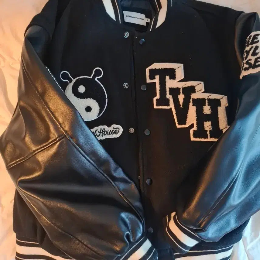 [BUNJANG] The Vinyl House Varsity Jacket Black / 더 비닐하우스  바시티자켓 블랙