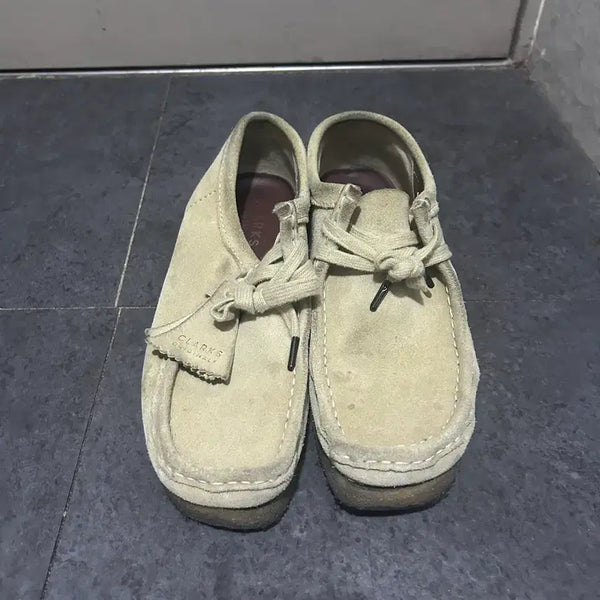 [BUNJANG] Clarks Wallabee Beige Suede Shoes / 클락스 월라비 베이지 스웨이드 신발 250