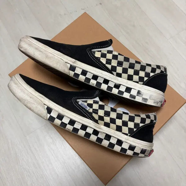 [BUNJANG] Vans Slip-On Checkerboard Sneakers / 반스 슬립온 체커 275
