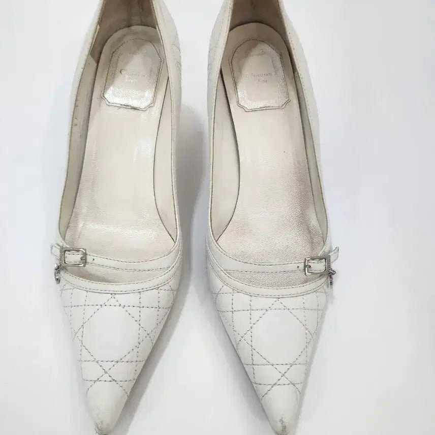 [BUNJANG] Christian Dior Pumps White 36.5D / 크리스찬 디올 힐 펌프스 화이트