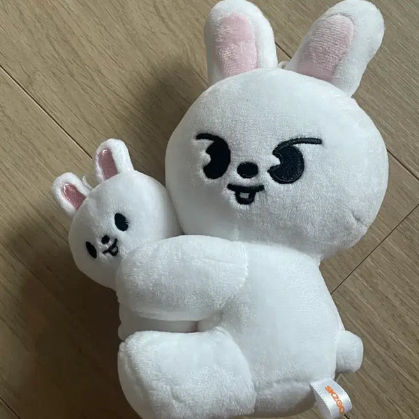 [BUNJANG] Stray Kids Ribbit Magnet Plush Toy / 스키즈 마그넷인형 플러쉬 나안아 리빗