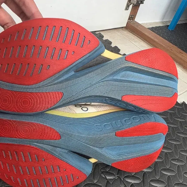 [BUNJANG] Saucony Endorphin Elite 2 Buttercream Running Shoes / 써코니 엔돌핀 엘리트2 버터크림